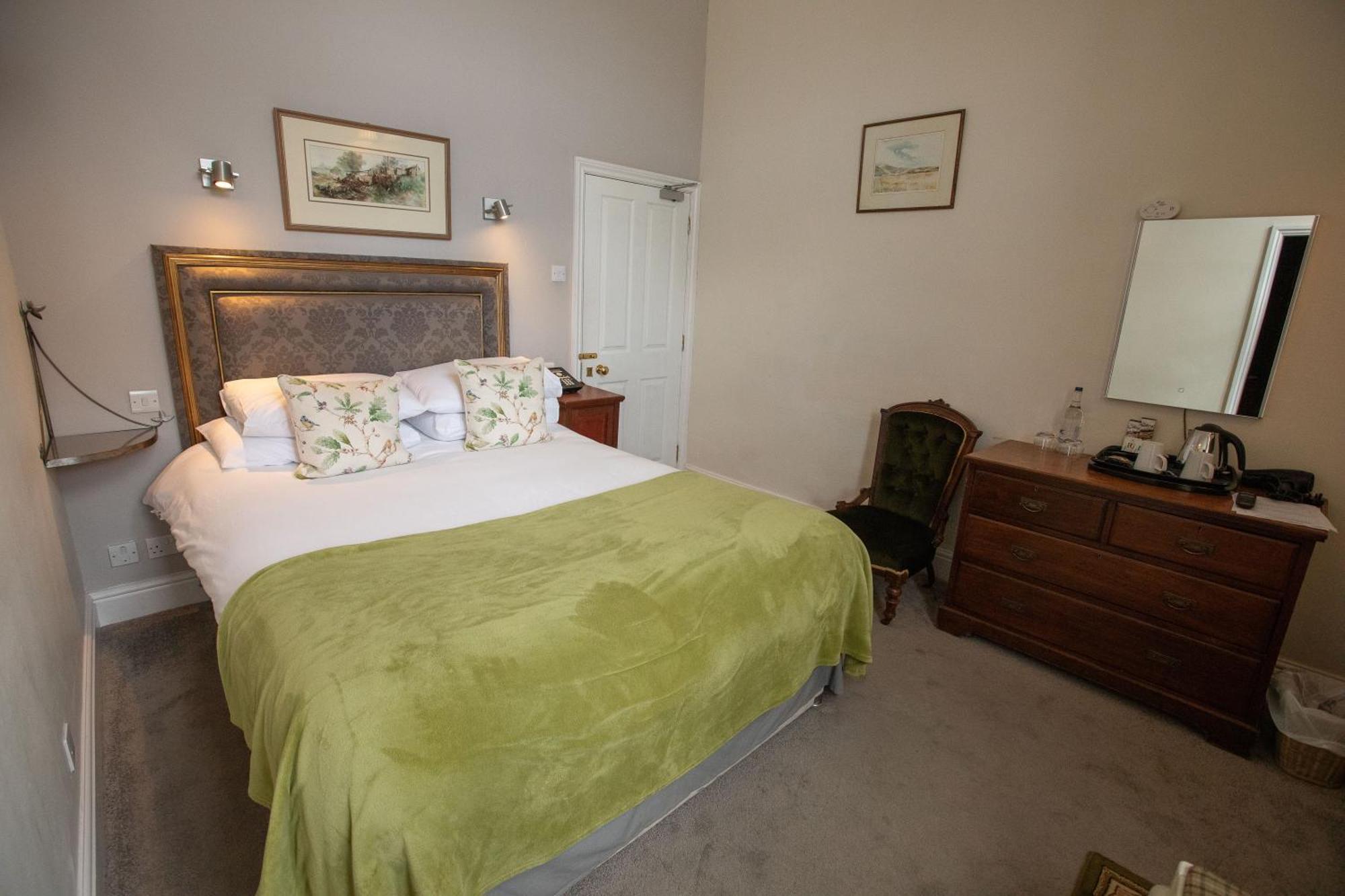 Grafton Manor Hotel Бромсгрув Экстерьер фото